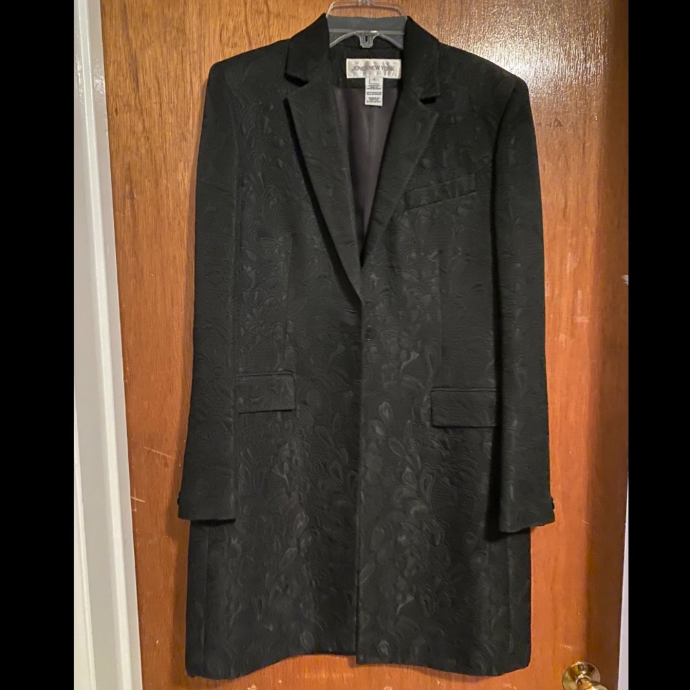 JONES NEW YORK BLACK DETAILED COAT!